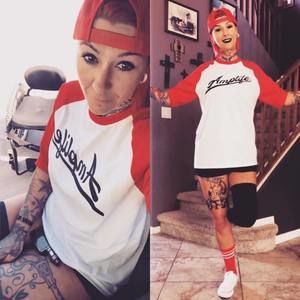 Meet your Posher, Suzanne